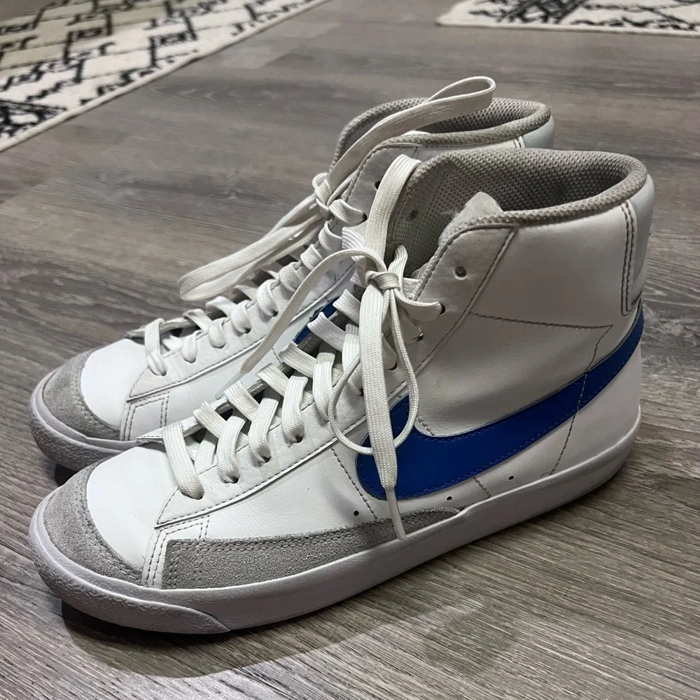 Nike Kids' Grade School Blazer Mid '77 Shoes 7Y